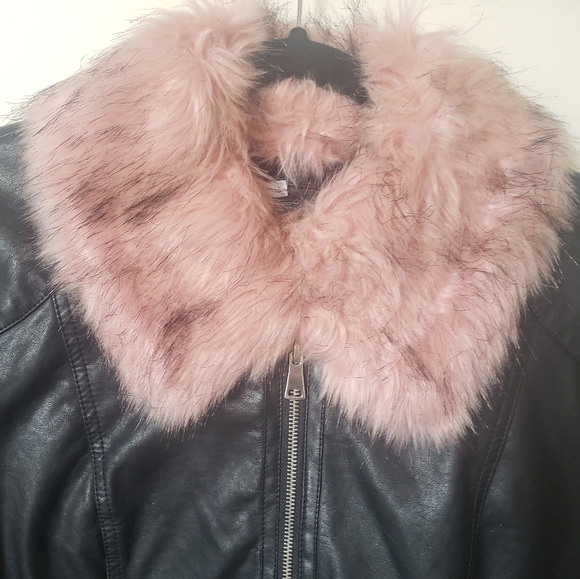 Fake leather jacket - Picture 2 of 3